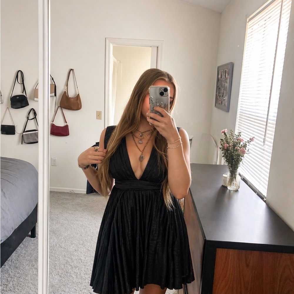 Abercrombie Black V-Neck Dress